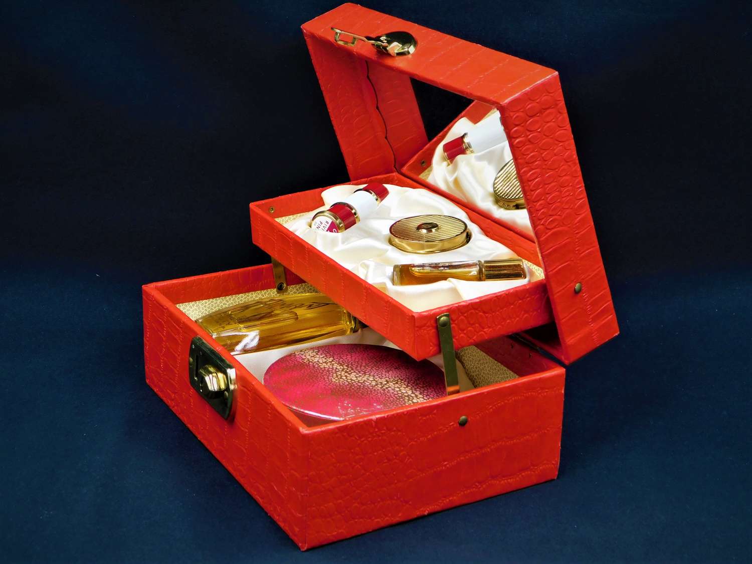 Coty L'Aimant 2 Tier Gift Box